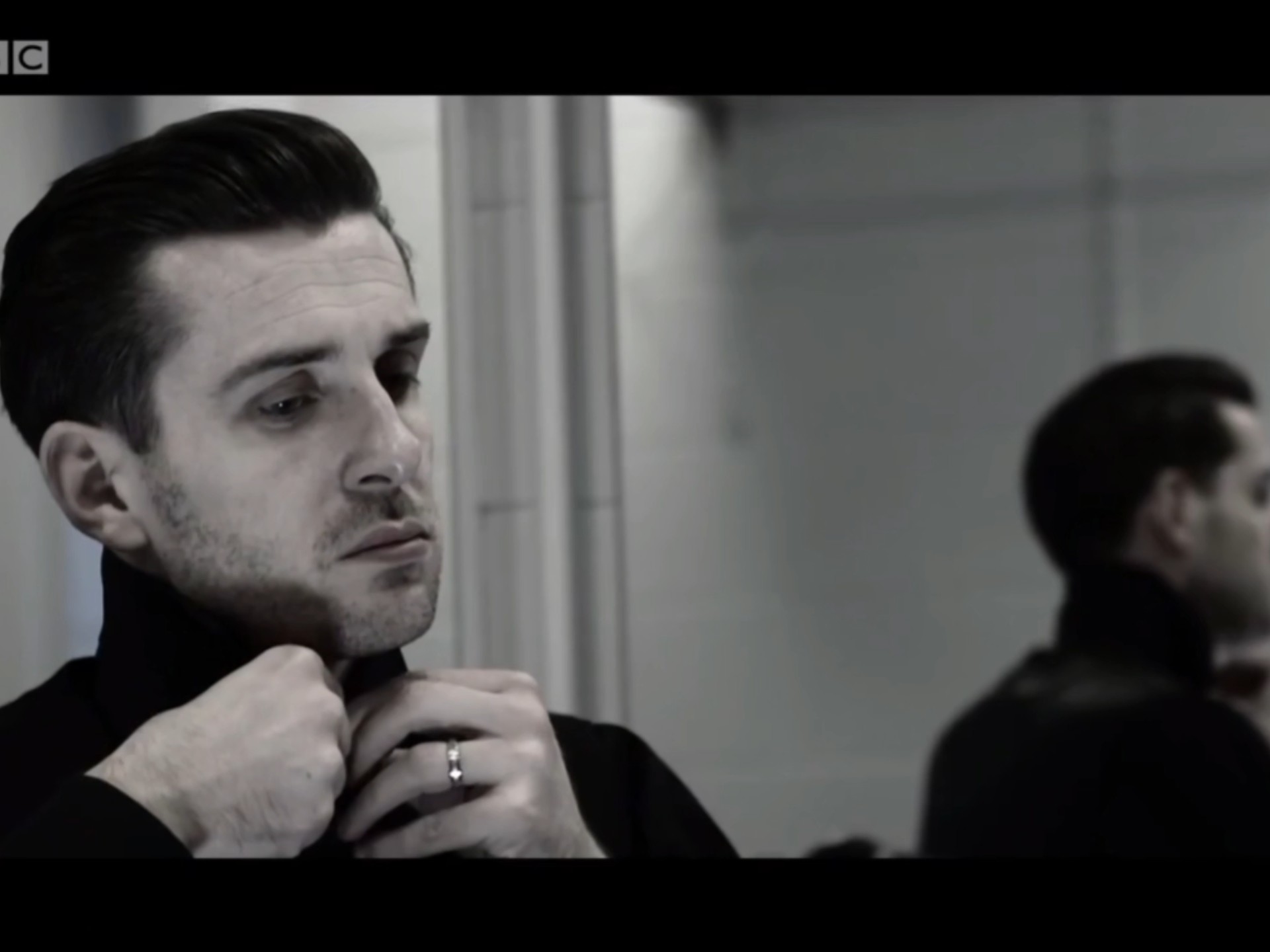 他受到了伊 他受到了伊