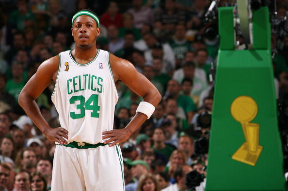 为队员据理 为队员据理